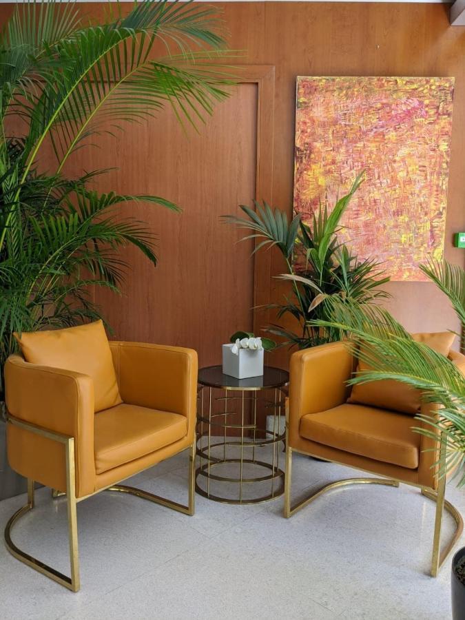 Goldstar Apartments & Suites Nice Buitenkant foto