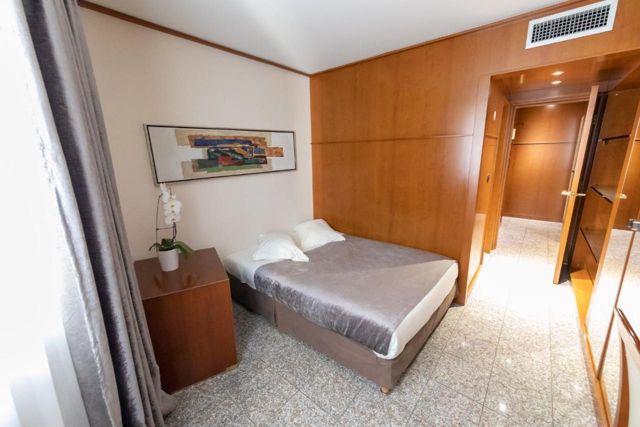 Goldstar Apartments & Suites Nice Buitenkant foto