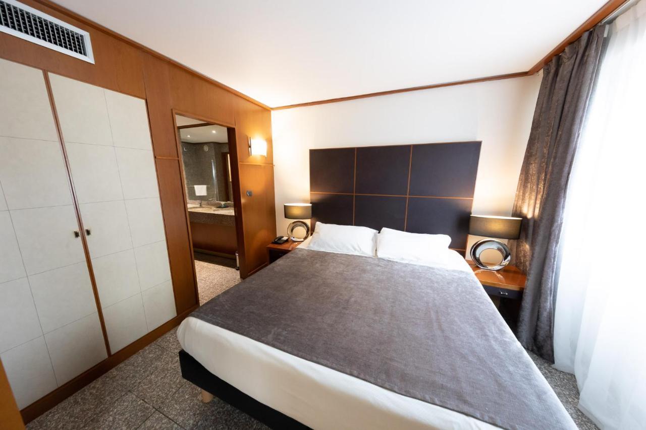 Goldstar Apartments & Suites Nice Buitenkant foto
