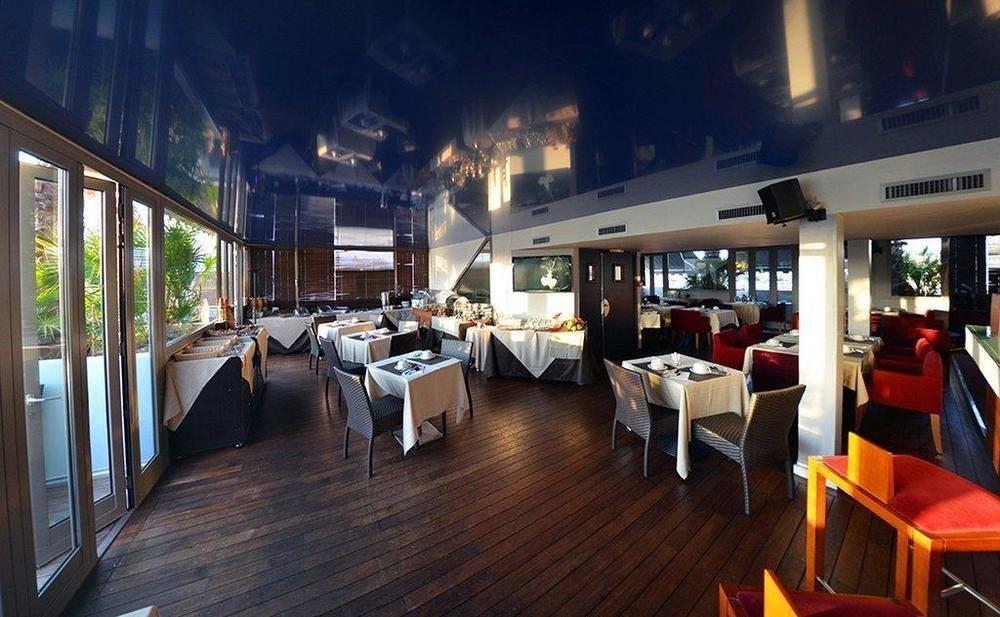 Goldstar Apartments & Suites Nice Buitenkant foto
